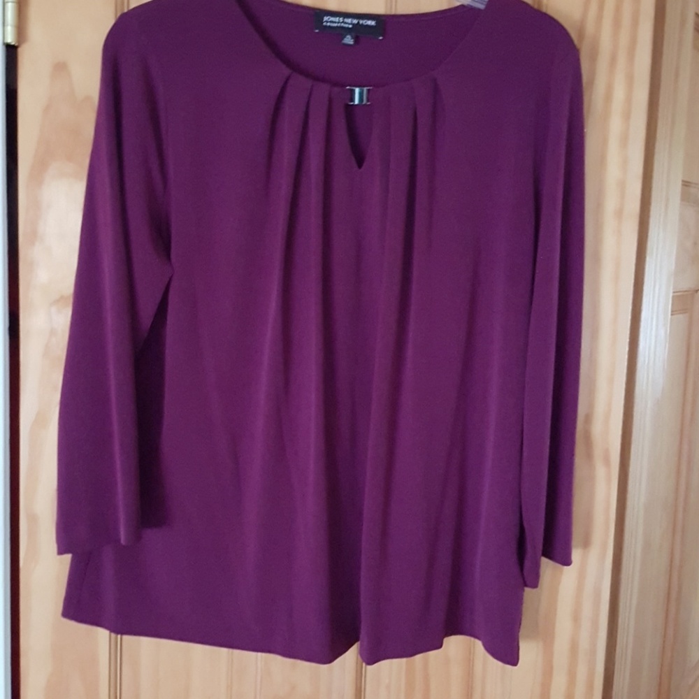 Woman's top